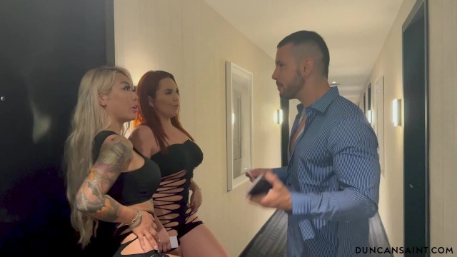 Two Babes welcome me to my Hotel Room