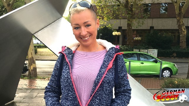 Mandy Mystery and German Scout