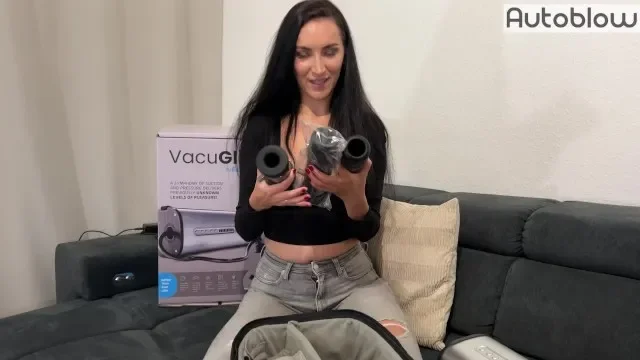 Gave a Blowjob to a Stranger and Tested Vacuglide from Autoblow on Him