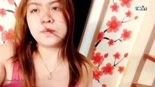 Pinay Nag-fifinger Habang Kavideo Call Ang Isang Lucky Fan - Filipina Porn Video
