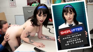 Anna Starr Thinks She’ll get away with Shoplifting if she Hides the Merchandise in her Pussy