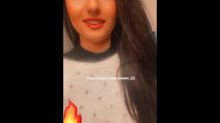 Jeweln_22-DÉFI-Brunette Française Se Tape Le Pote De Son Petit Frère Puceau et Lui Vide Les Couilles