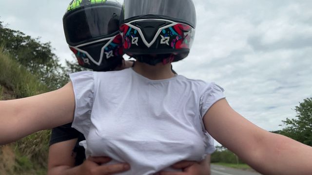 I Picked up my Favorite Client from DIDI without a Bra and Touch my Big Tits again