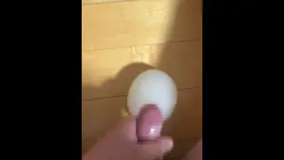 Past Video (2) : Massive Ejaculation into a Condom Full