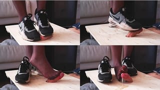 Cockboard Trample Shoejob and Pantyhose Footjob