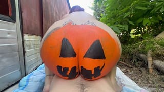 Dulce o Truco o Sexo Oral ? Esta Puta Lo Hace TODO
