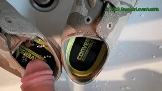 Much Piss in Converse Shoes - Pornhub Gay