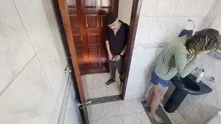 Dry Humping porn video – Relative Rubs against his Stepniece in the Bathroom.