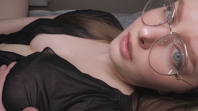 I Caught my Step Mom with a Dildo in my Bed, she is asking me to Fuck Her. Huge Cumshot