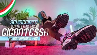 Worm for my Feet Dominazione POV ITA - Dialogues in Italian - Italian Femdom - Feet - Foot Worship - White Sweaty Socks -