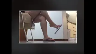 Tici_feet Tici Feet Dangling Havaianas, Red Toenails - with Sound (preview)