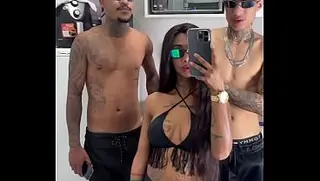 ELA FICA MANJANDO AS ROLAS MARCANDO QUANDO VEM PRO F1, PAGOU O F1 LIBERANDO A BUCETONA