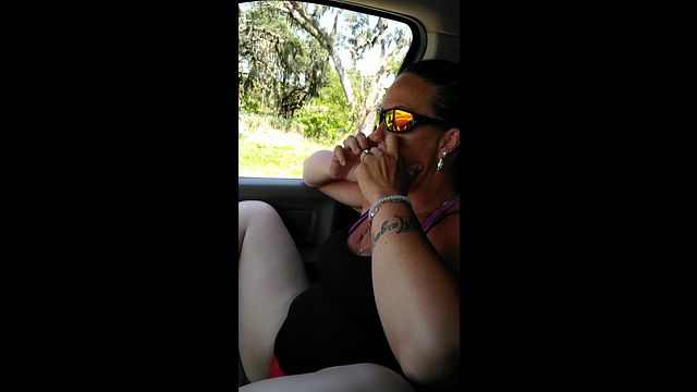 Giving a Girl a Uber Ride and she will not Top Teasing me