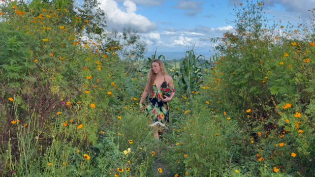Jasmina Flowers porn video – Between Flowers and Love: Passionate Sex in a Motorhome