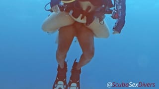 We take her Bikini Bottom off for some Fun at the Bottom of the Sea!