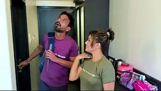 Zoyaindian porn video – Hiding from husband, she took boyfriend to hotel