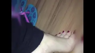 @tici_feet IG Ticii_feet Tici Feet Showing my Feet - Red Toenails (preview)