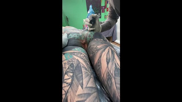 I get my Ass Tattooed - Nacked Showing my Holes to my Artist