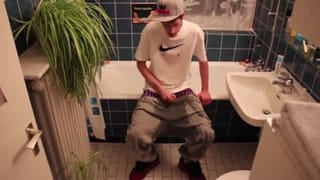 Young Guy Peeing himself - Pornhub Gay