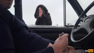 Stranger Gave me a Handjob through the Car Window on Public Parking