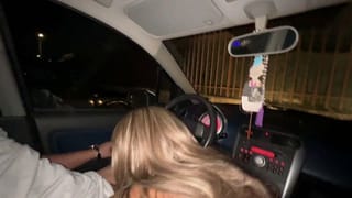 Prostitute Fucked in Car in Public Parking Lot