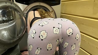 Sexy Babe Stuck in the Washing Machine and Fucked - Anny Walker
