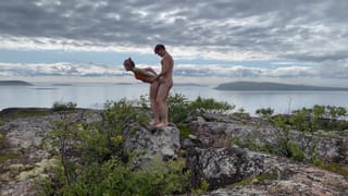 Vi Kom Til Ubeboede øer for at Skyde Smuk Sex for Dig På et Bjerg Med Udsigt over Havet