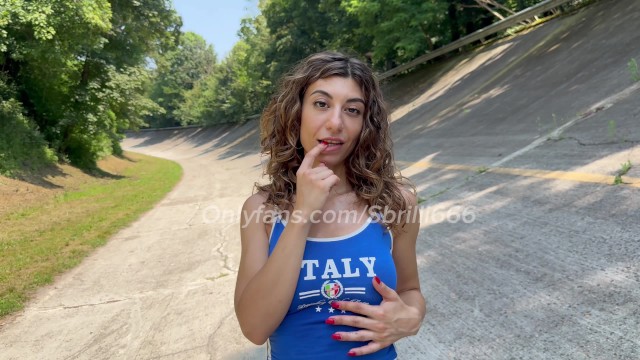 THE COACH PUTS THE VOLLEYBALL PLAYER IN THE GYM AFTER a BLOWJOB IN THE PARK IN THE PRE-MATCH