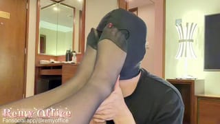 HK Mistress Remy 奴隸舔鞋底 Part 1 ( Asain M男 女王 痴女 Drity Shoes Massage 調教 Feet 絲襪 足交 踩踏)