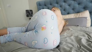 Stepson Caught his Stepmother Watching Porn and Fucked her then Cumming inside Pussy