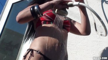 Mofos - nice pov blowjob from two hot chic
