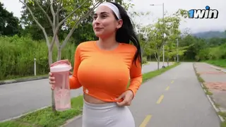 Mi new Coach only had the Fantasy of Ripping my Pants off and Fucking me Hard.