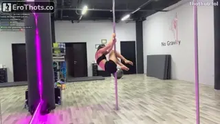 twtich pole dance
