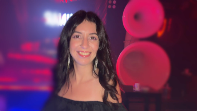 Anal Sex in a Nightclub Toilet - Stranger Girl gives in the Ass