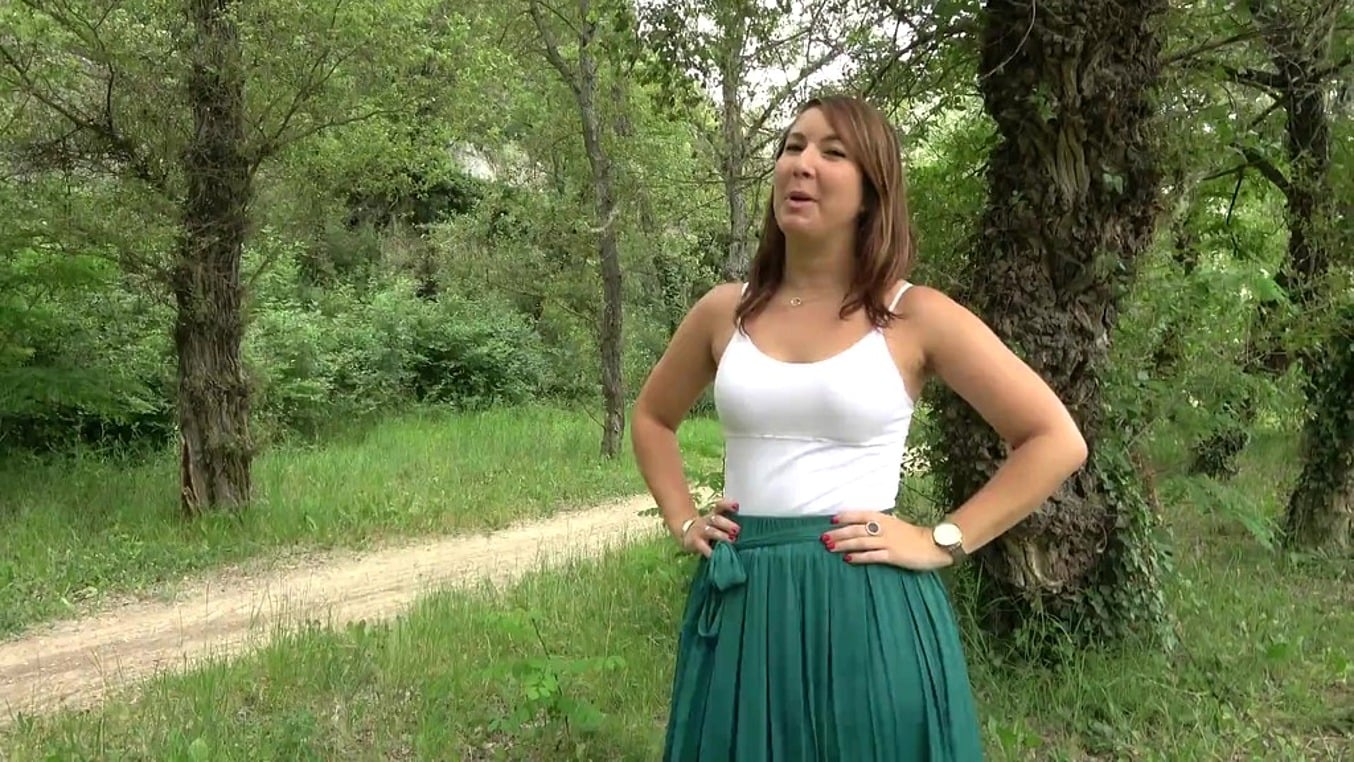 Lexie Dolls porn video – A Gap, Lexie, 29ans, nous attendait avec impatience !
