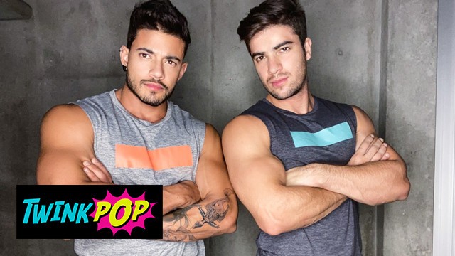 TWINKPOP - Muscular Hunk Daniel Montoya Bends Bottom Alejo Ospina over & Bangs his Tight Ass - Pornhub Gay