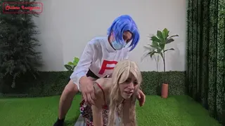 James Del Equipo Rocket Atrapa a un Pokemon Extraño