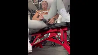 Fit Gym Babe Works out Pussy