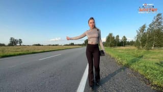 Hot Bitch Hitchhikes in Tight Leggings, Shows Tits and Ass and Pays for the Ride with Sex