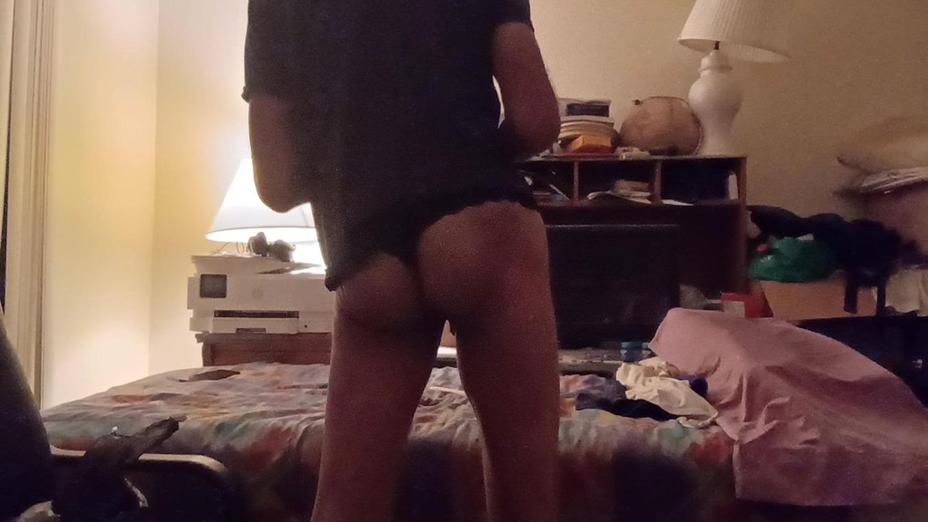 BLACK GAY WITH BLACK T-SHIRT AND PANTIES ENJOYS ANAL PLAY