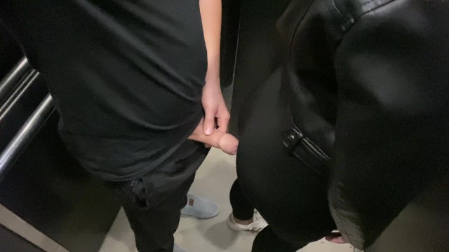 I Fucked Playful Stranger with Huge Ass in Black Leggings on the Staircase and Cum in her Mouth