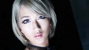 Glamorous Asian Cutie