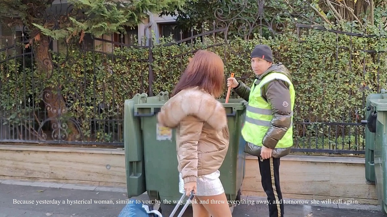 A homeless man helped an elite milf carry her suitcase and fucked her! (Premium)