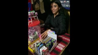 Otro Cliente Sale De Mi Tiendita Satisfecho