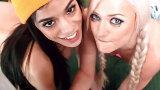 Chick is finally here to get it on with the lesbian girlfriend