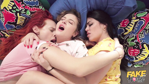 Naughty lesbians threeway  mind-blowing adult clip