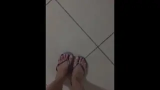 @tici_feet Tici_feet Ig Tici Feet Walking Wearing Lilac Havaianas