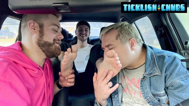 Dimitri Hops in for some Foot Action with Matt and Ryder - Pornhub Gay