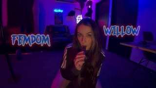 Night with Willow POV, Making a Bitch like you Sniff my Farts while I Spit in your Face.