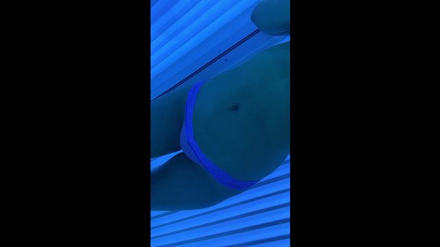Sexy 19 Year old Feeling Horny on the Sunbed